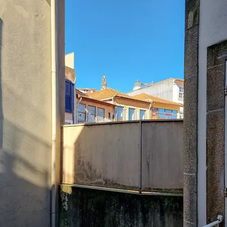 Luxusní stan Loft With Balcony On City's Important Street *